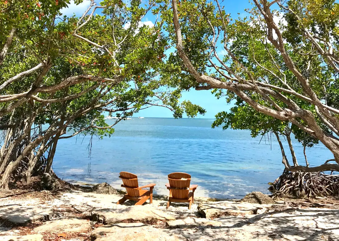 Picture of 2 chairs on Key West coast