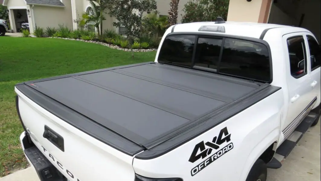 Picture of hard top tonneau cover
