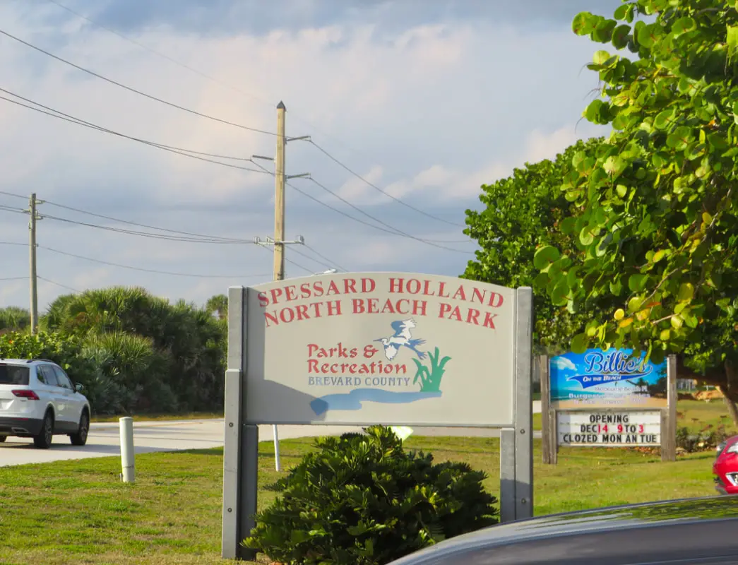 Picture of sign at Spessard Holland Beach Park